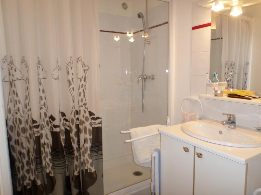 L'Esquerade Appartement Castillon-de-Larboust Kamer foto