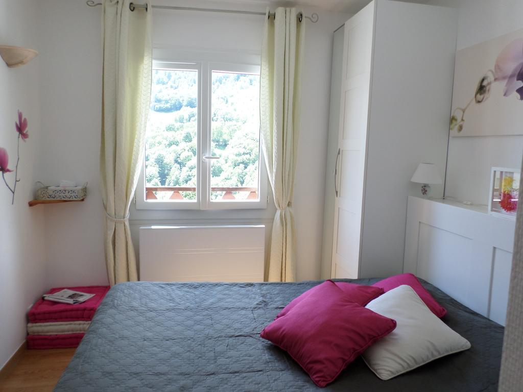 L'Esquerade Appartement Castillon-de-Larboust Kamer foto